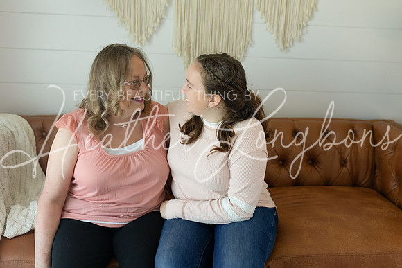 Perry girls and grandma-6