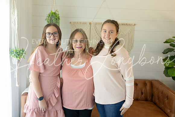 Perry girls and grandma-11