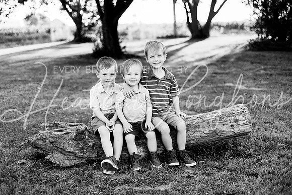 Schlais family 2024-45BW