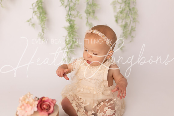 Finley Cake Smash-32