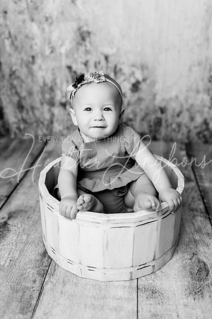 Finley Cake Smash-19BW