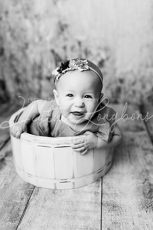 Finley Cake Smash-23BW