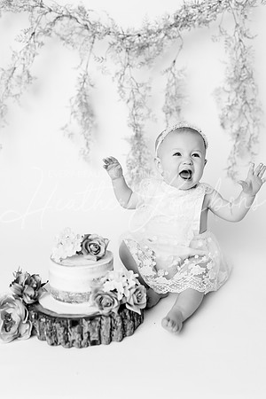 Finley Cake Smash-30BW