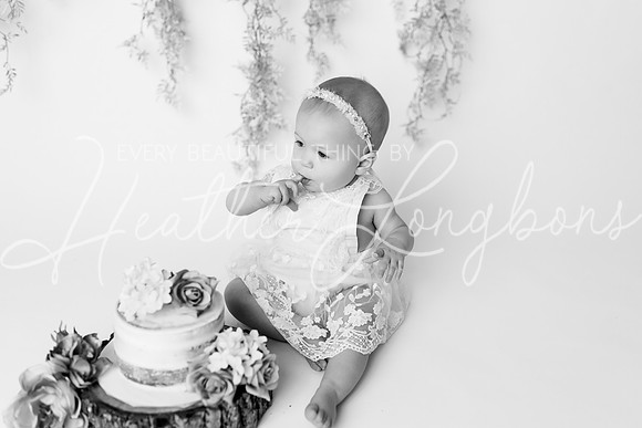 Finley Cake Smash-31BW