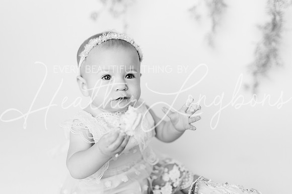 Finley Cake Smash-47BW