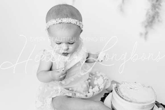 Finley Cake Smash-56BW