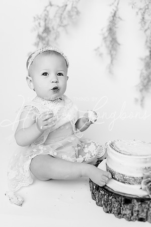 Finley Cake Smash-57BW