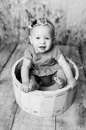 Finley Cake Smash-18BW
