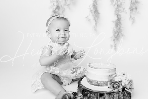 Finley Cake Smash-50BW
