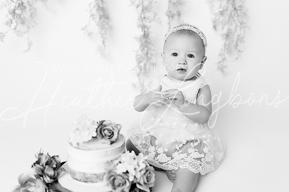 Finley Cake Smash-28BW