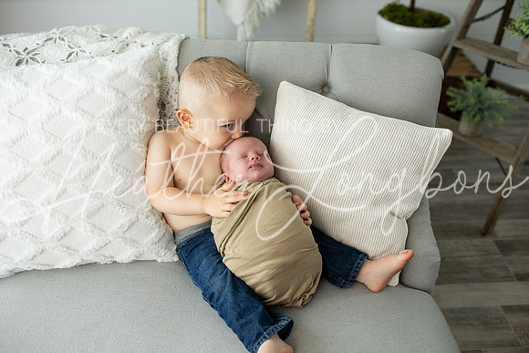 Easton newborn-2