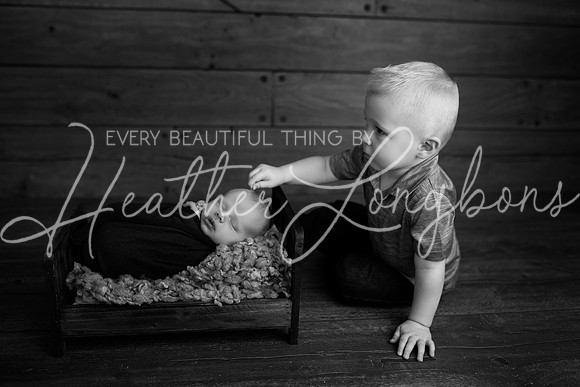Easton newborn-16BW