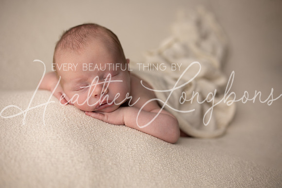 Easton newborn-10