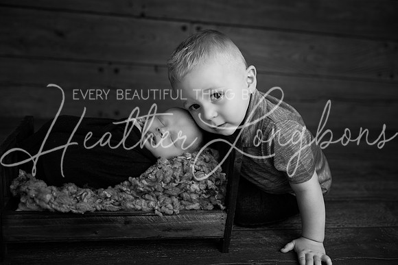 Easton newborn-17BW