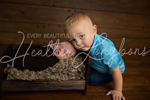 Easton newborn-17