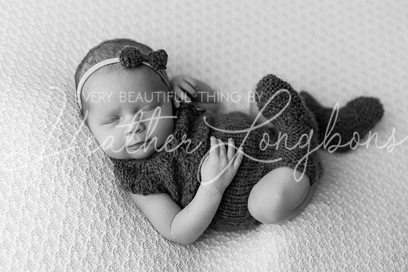 Flossie newborn-4BW