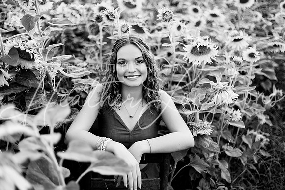 Mackenzie Smith Senior-10BW