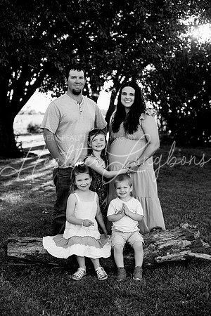 Tyler and Mackenzie Maternity 2024-1BW