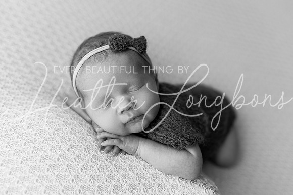 Flossie newborn-8BW