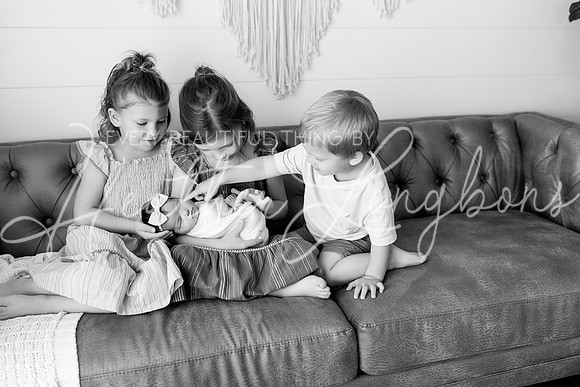 Emery Newborn-34BW