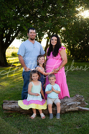 Tyler and Mackenzie Maternity 2024-1