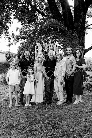 Holman Extended Family BW (65)