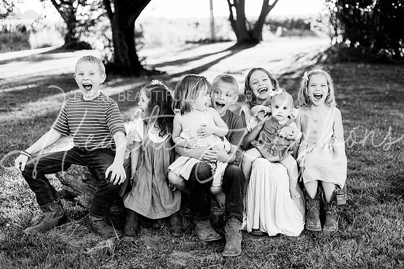 Van Matre family 2024-13BW
