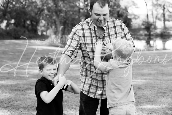 Mewes family-24BW