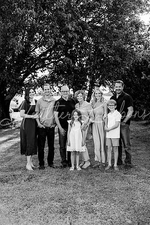Holman Extended Family BW (4)