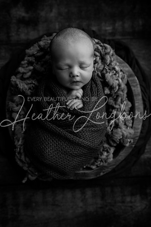 Mason Newborn-15BW