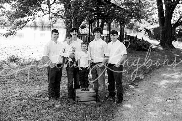 Case Extended family-9BW