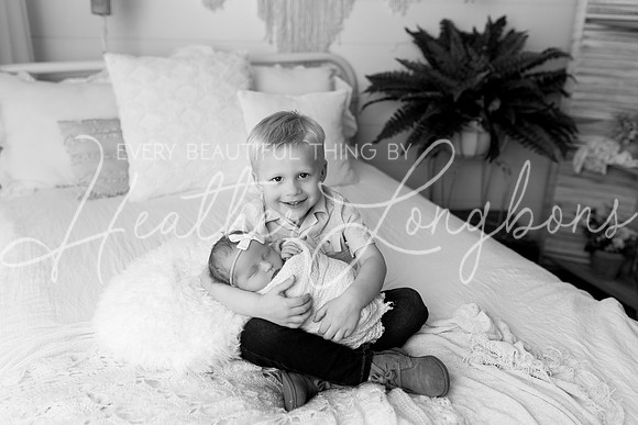 Colbie newborn-16BW