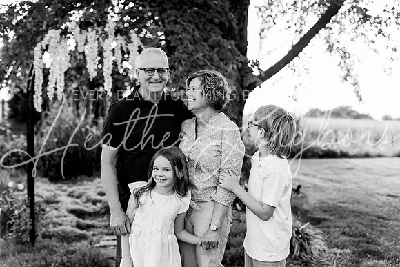 Holman Extended Family BW (72)