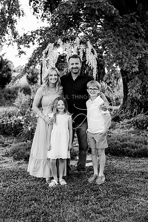 Holman Extended Family BW (82)
