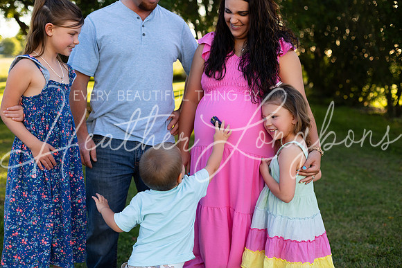 Tyler and Mackenzie Maternity 2024-5