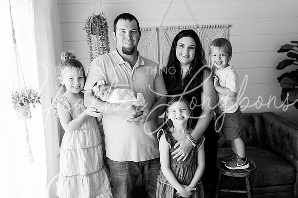 Emery Newborn-28BW