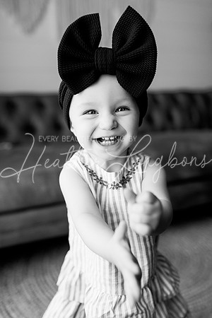 Adeline Cake Smash-4BW