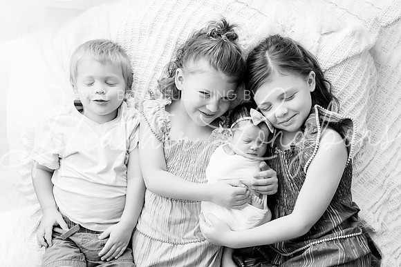 Emery Newborn-47BW