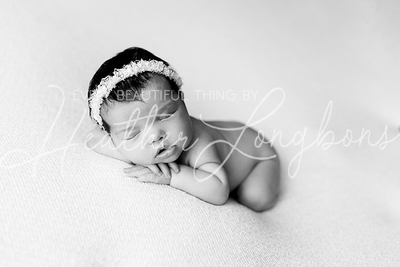Emery Newborn-75BW