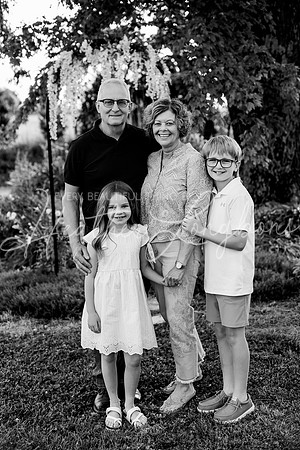 Holman Extended Family BW (70)