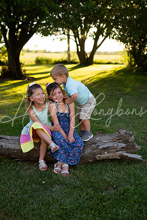 Tyler and Mackenzie Maternity 2024-12