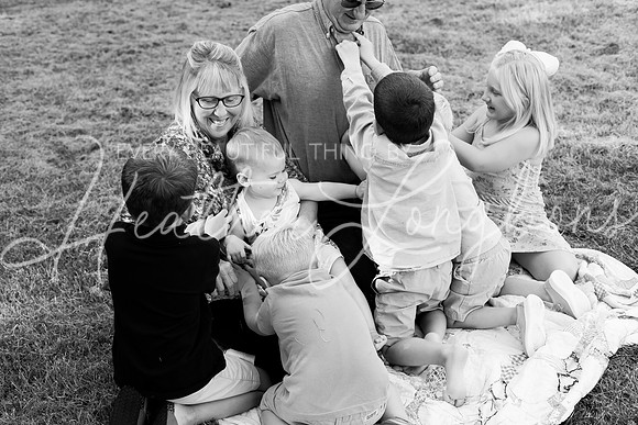Dean extended family-70BW