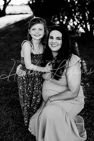 Tyler and Mackenzie Maternity 2024-34BW