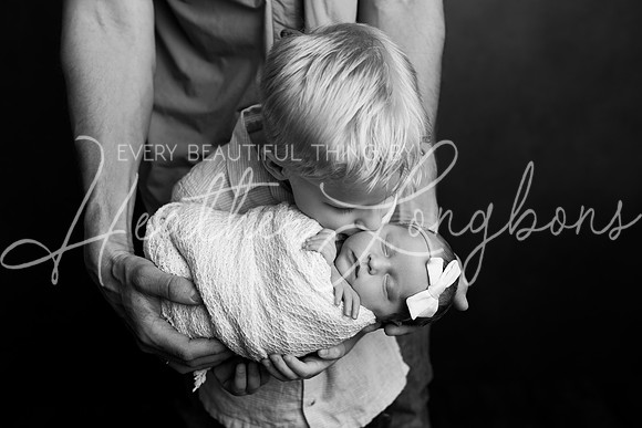 Colbie newborn-11BW