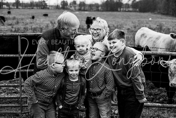 Bell Extended family-8BW