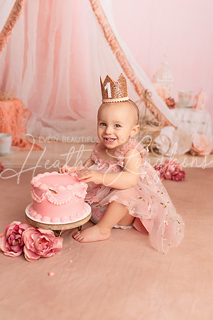 Adeline Cake Smash-12