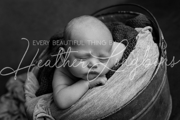 Mason Newborn-11BW