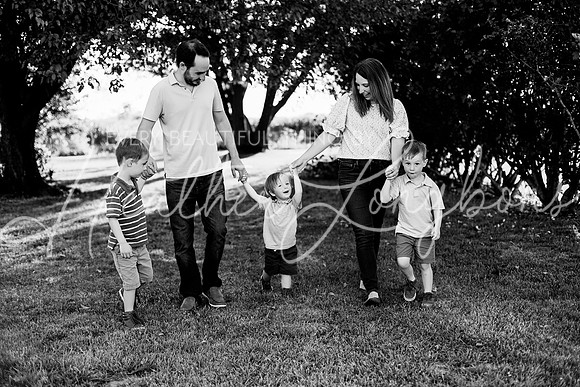 Schlais family 2024-68BW