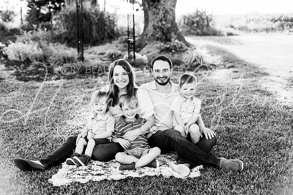 Schlais family 2024-3BW