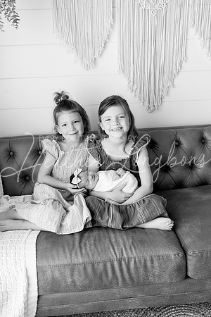Emery Newborn-37BW